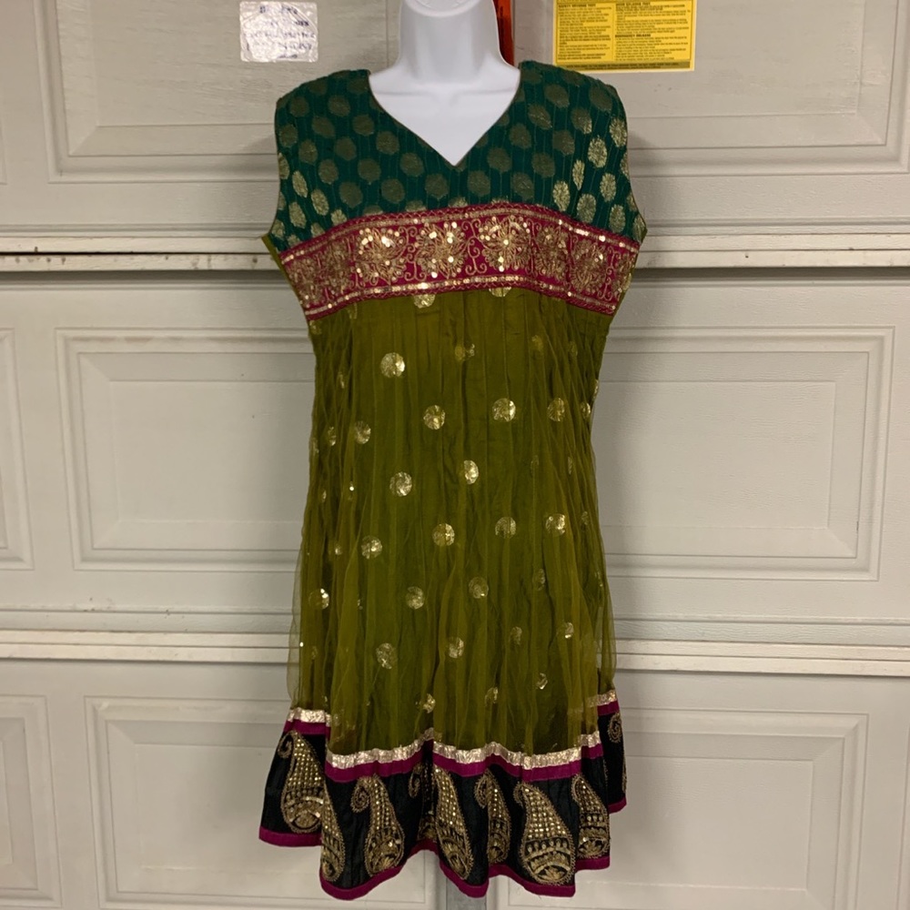 The Detailed Sequin Dress!